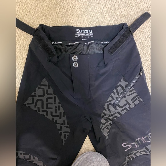 Sombrio Mountain Bike Shorts Men’s Small or Women’s Medium - Picture 5 of 8